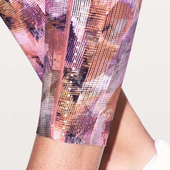 Lululemon Fast & Free 7/8 Tight II Nulux 25"
Sun Dazed Multi Pink Size 8 - Picture 7 of 13